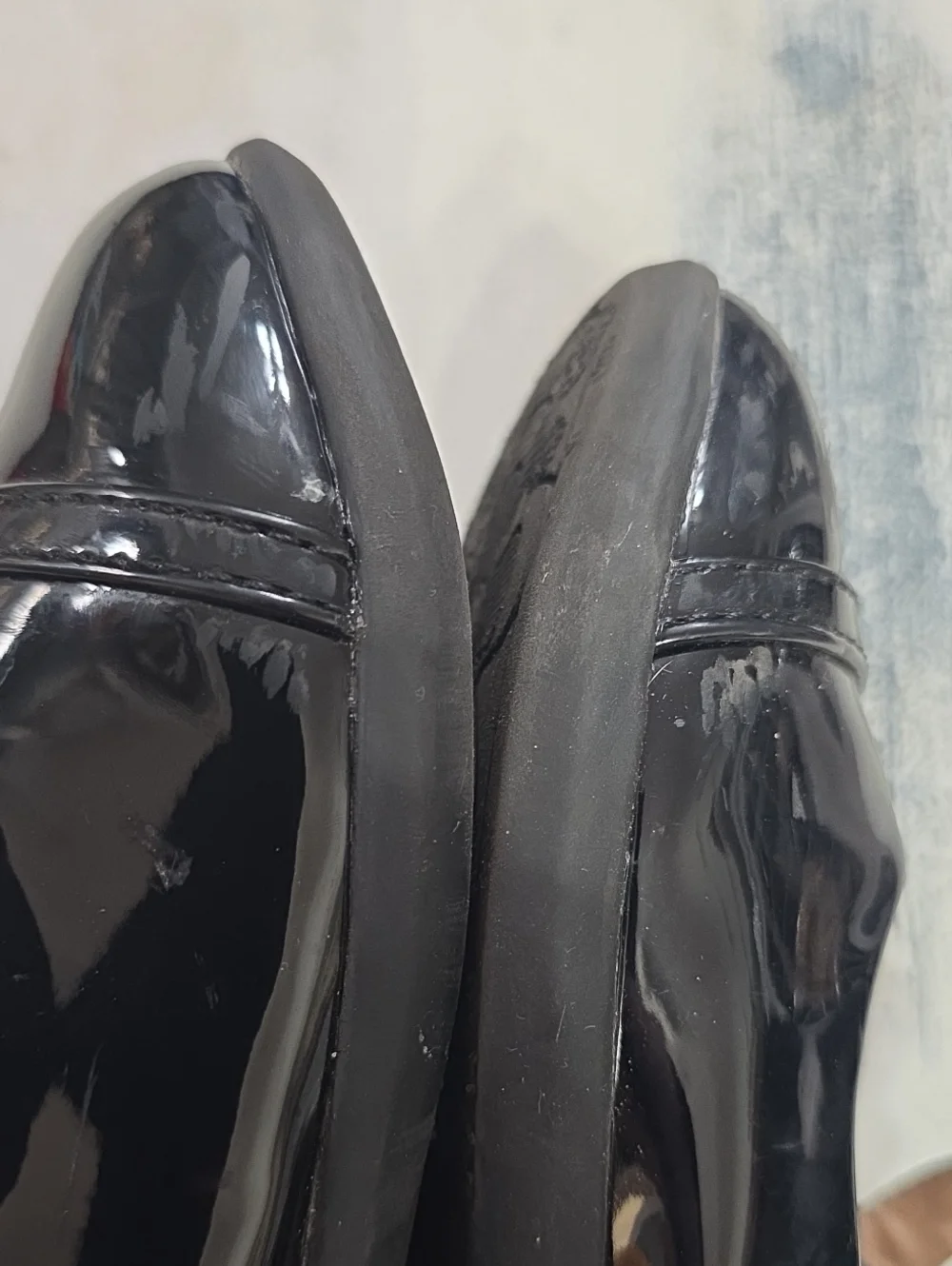 Dream Pairs Girls Glossy Black Dress Shoes Hook&Loop MINOR SCUFFING Sz 13 READ